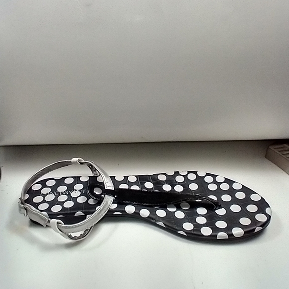 Lane Bryant Polka Dot T-Strap Sandals Women's sz 10W - Picture 5 of 9